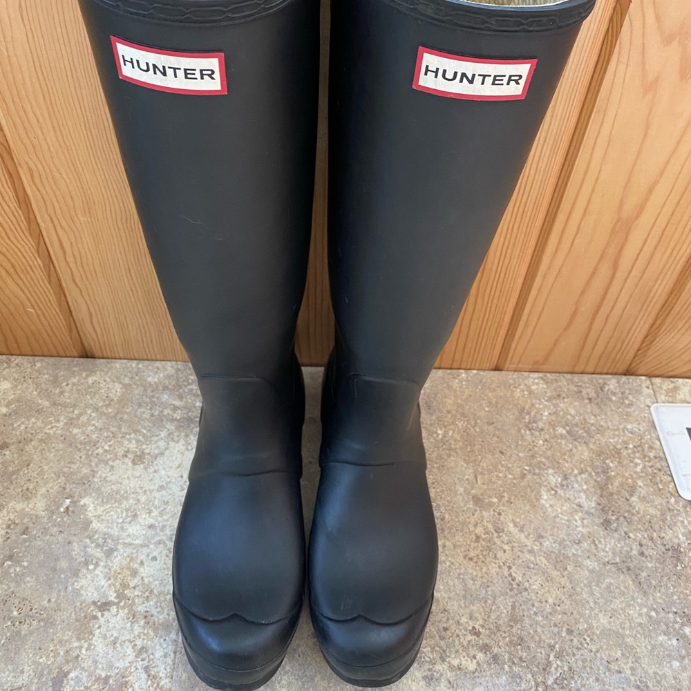 Size 9 Hunter boots